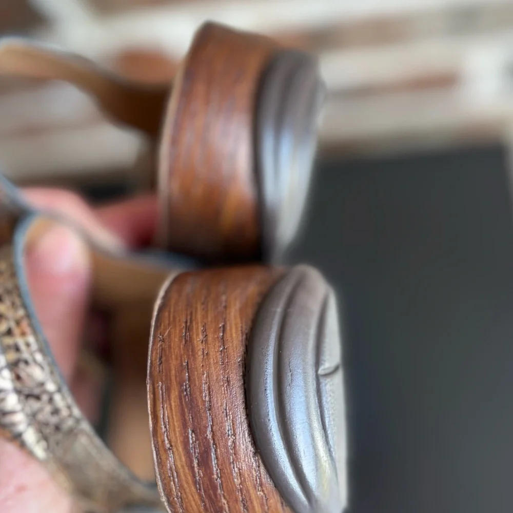 SAS Pampa Fantasia Metallic Toe Loop Sandals Strappy Two Buckles Size 9 - Picture 10 of 15